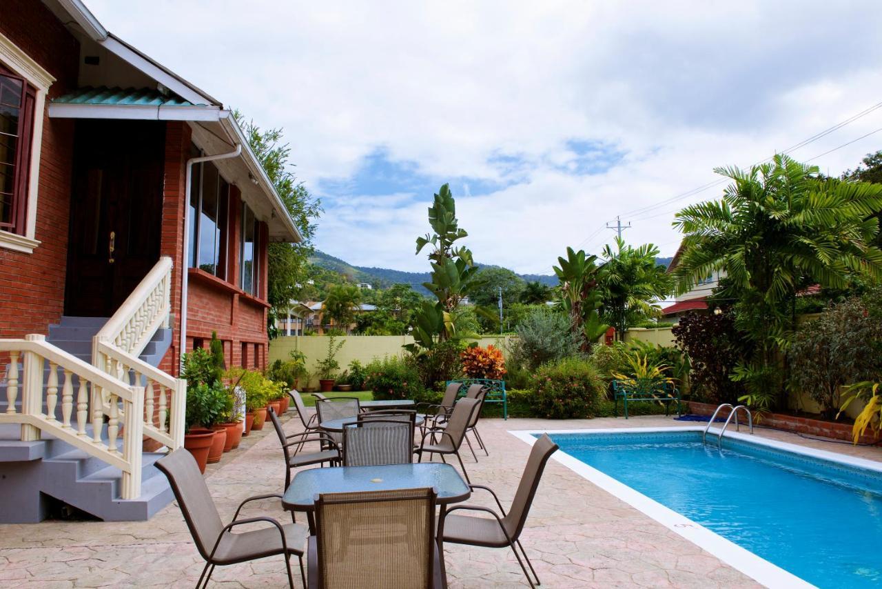 Heritage Inn Trinidad Belmont Exteriör bild